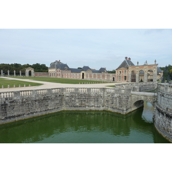 Picture France Vaux Le Vicomte Castle Vaux Le Vicomte Gardens 2010-09 40 - Tours Vaux Le Vicomte Gardens