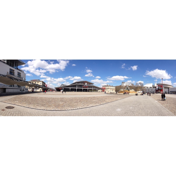 Picture France Paris La Villette Park 2015-04 18 - Tour La Villette Park