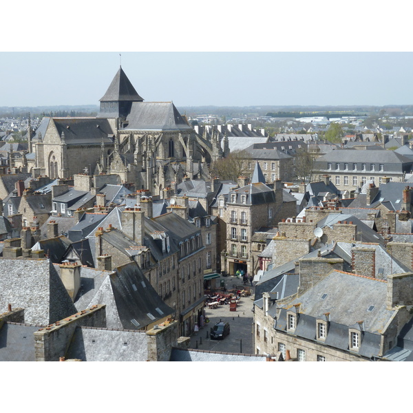 Picture France Dinan Dinan clock tower 2010-04 24 - Around Dinan clock tower