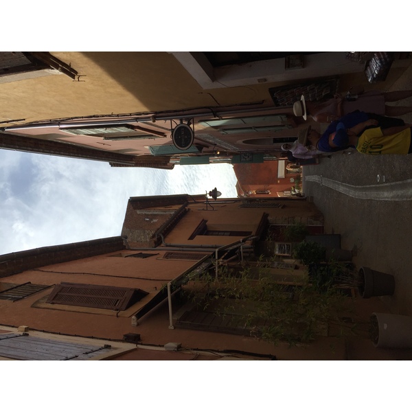 Picture France Roussillon 2017-08 26 - History Roussillon