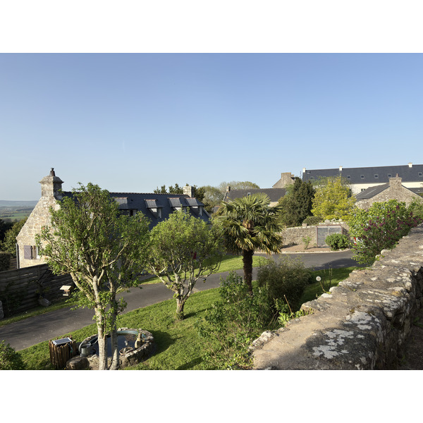 Picture France Locronan 2026-04 21 - Tour Locronan