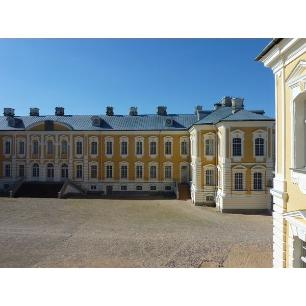 Picture Latvia Rundale Palace 2009-04 67 - Around Rundale Palace