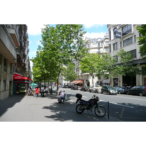 Picture France Paris Avenue Niel 2007-06 20 - Recreation Avenue Niel