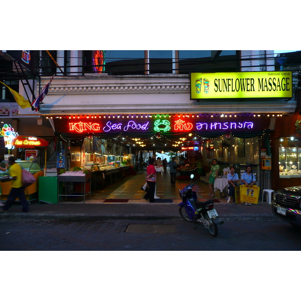 Picture Thailand Pattaya Walking Street 2008-01 12 - Center Walking Street