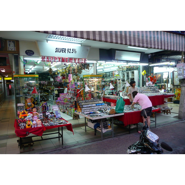 Picture Thailand Pattaya Walking Street 2008-01 69 - Tours Walking Street