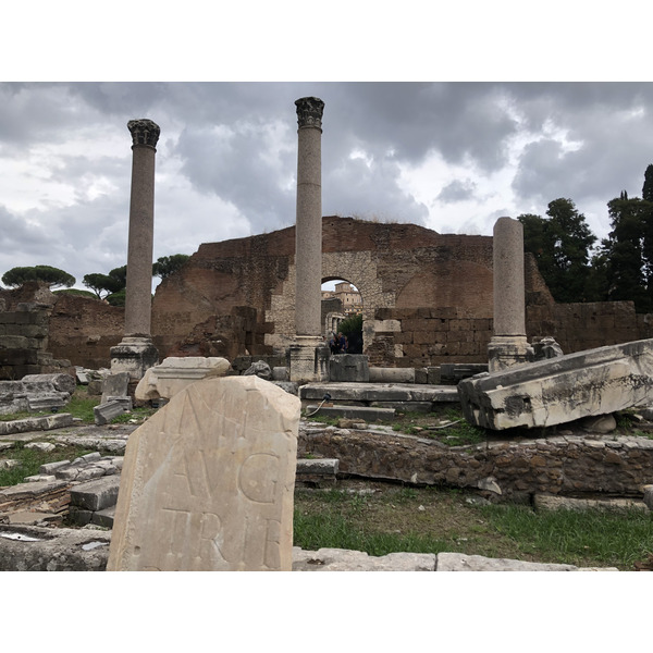 Picture Italy Rome Roman Forum 2024-09 124 - Recreation Roman Forum