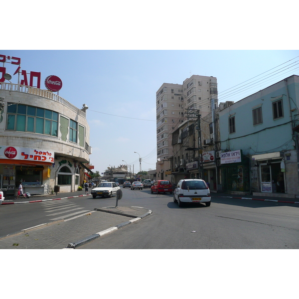 Picture Israel Tel Aviv Yerushalyim Street 2007-06 2 - Center Yerushalyim Street