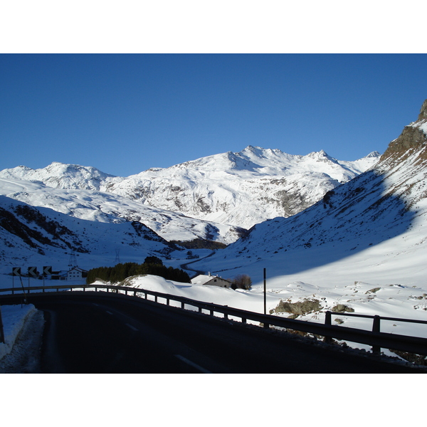 Picture Swiss Chur to St Moritz Road 2007-01 17 - Center Chur to St Moritz Road