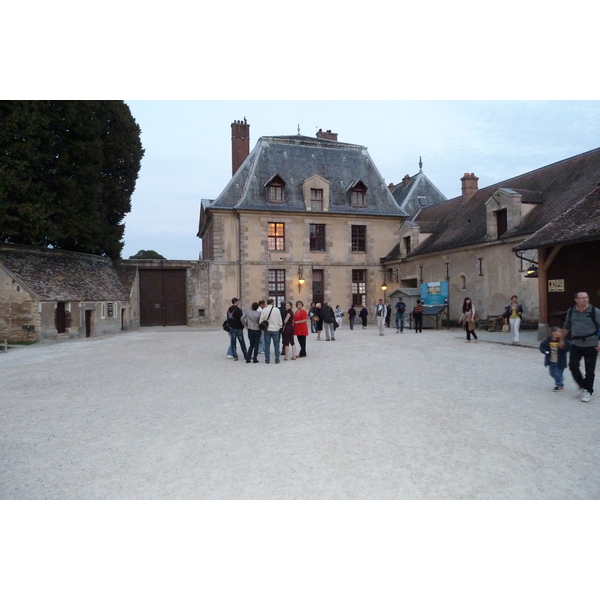 Picture France Vaux Le Vicomte Castle Vaux Le Vicomte Gardens 2010-09 74 - Tours Vaux Le Vicomte Gardens