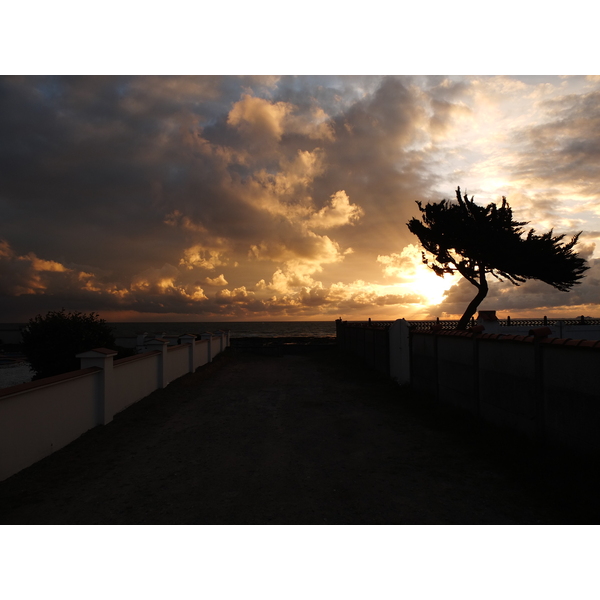 Picture France La Plaine sur mer Sunset 2012-08 86 - Tours Sunset