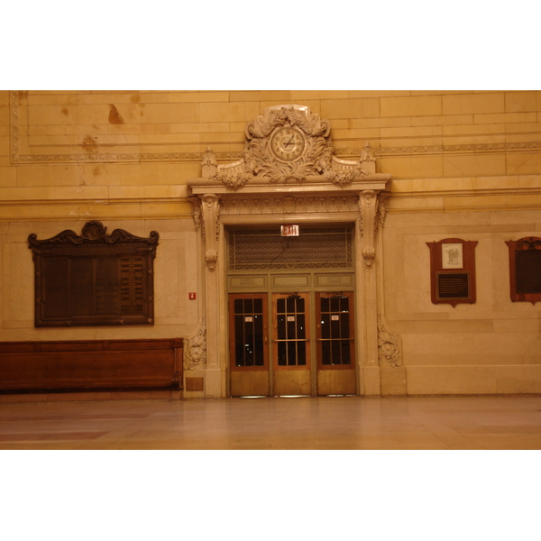 Picture United States New York Grand Central Station 2006-03 4 - Around Grand Central Station