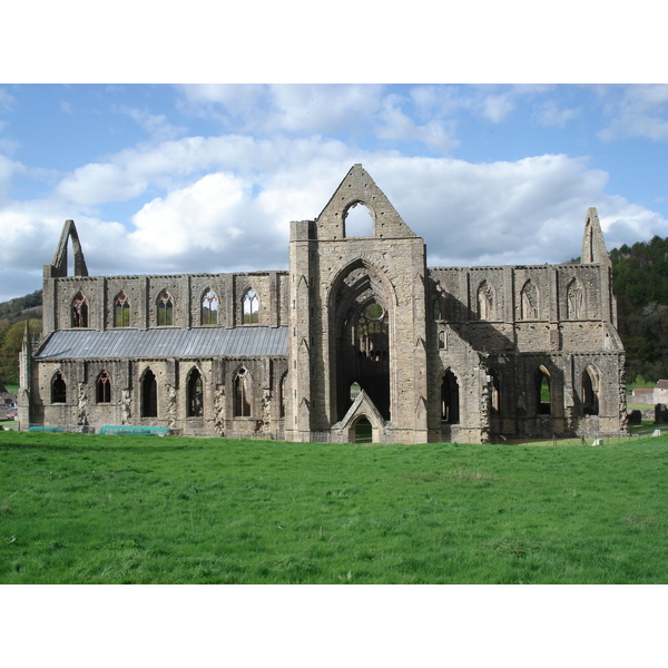 Picture United Kingdom Tintern 2006-05 21 - Discovery Tintern