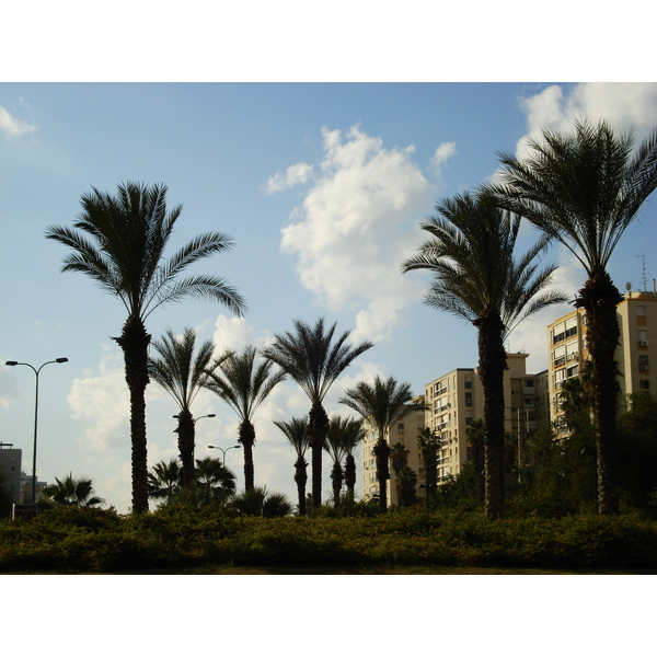 Picture Israel Tel Aviv 2006-12 85 - Discovery Tel Aviv