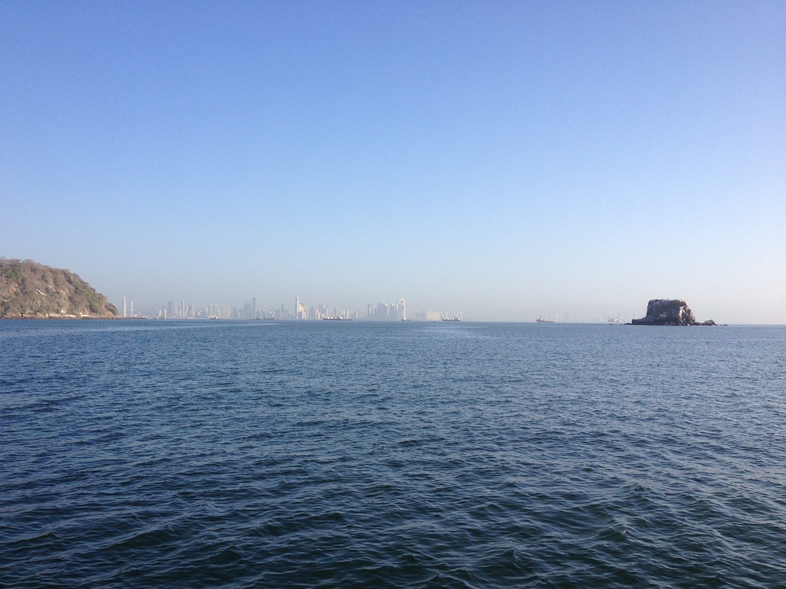 Picture Panama Panama to Las Perlas 2015-03 11 - Sight Panama to Las Perlas