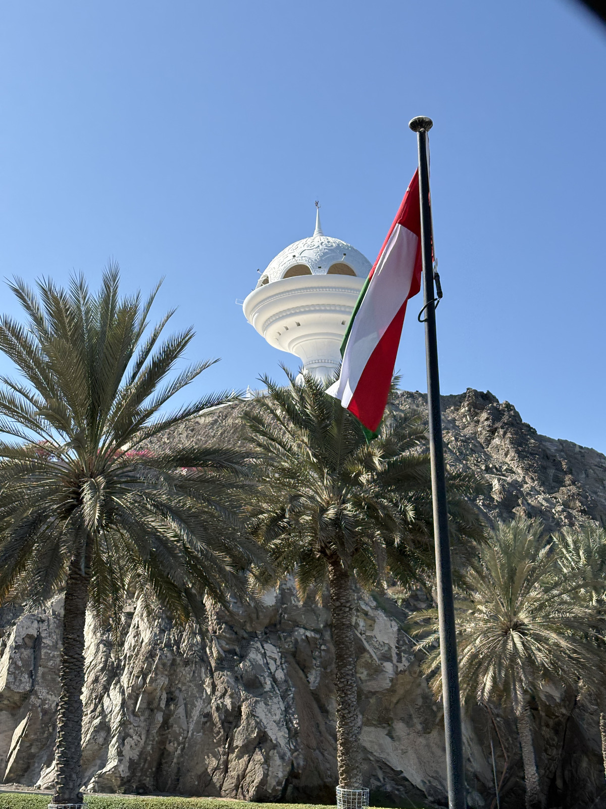 Picture Oman Mascate 2025-11 97 - Road Mascate