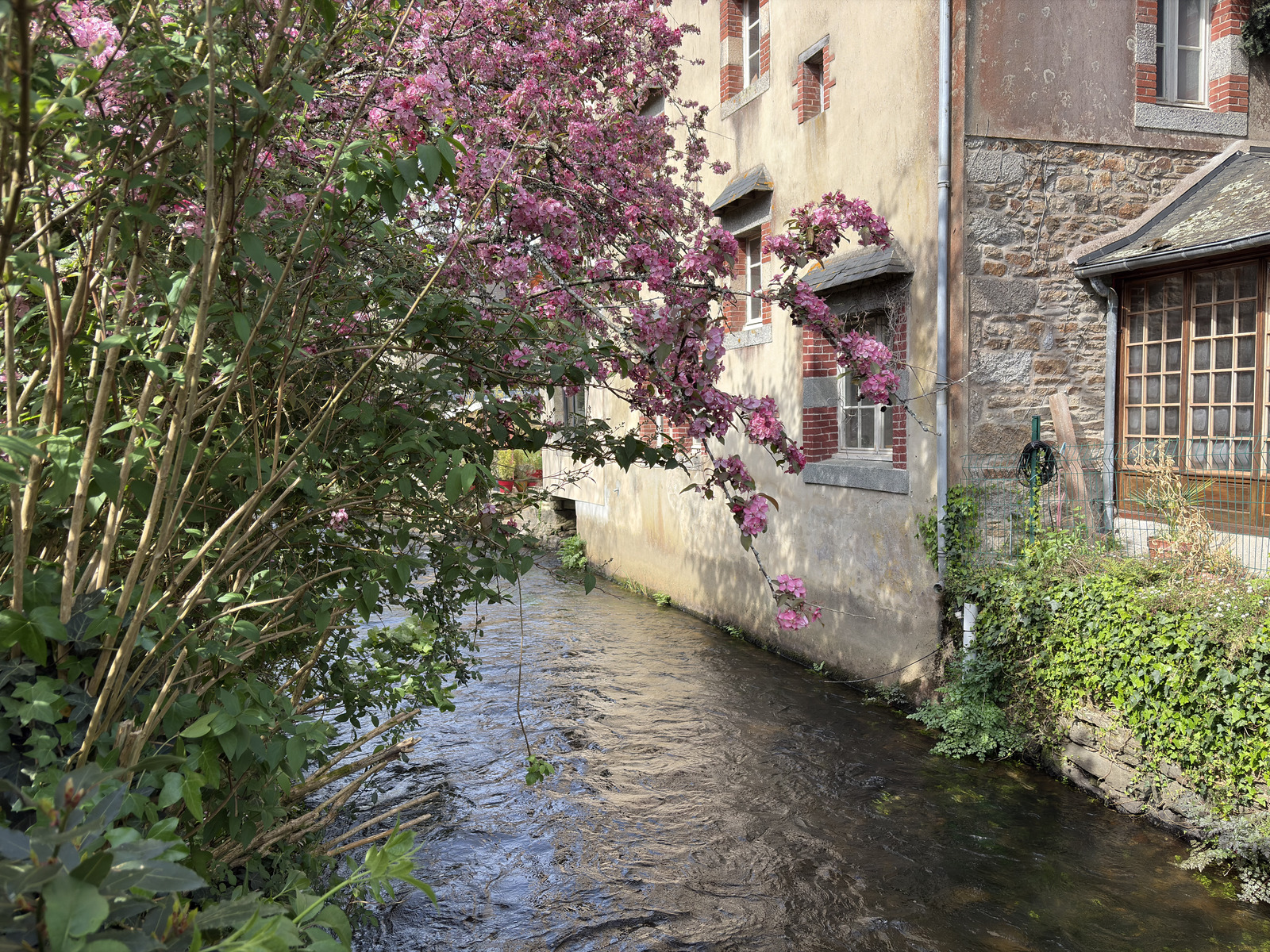 Picture France Pont Aven 2026-04 30 - View Pont Aven