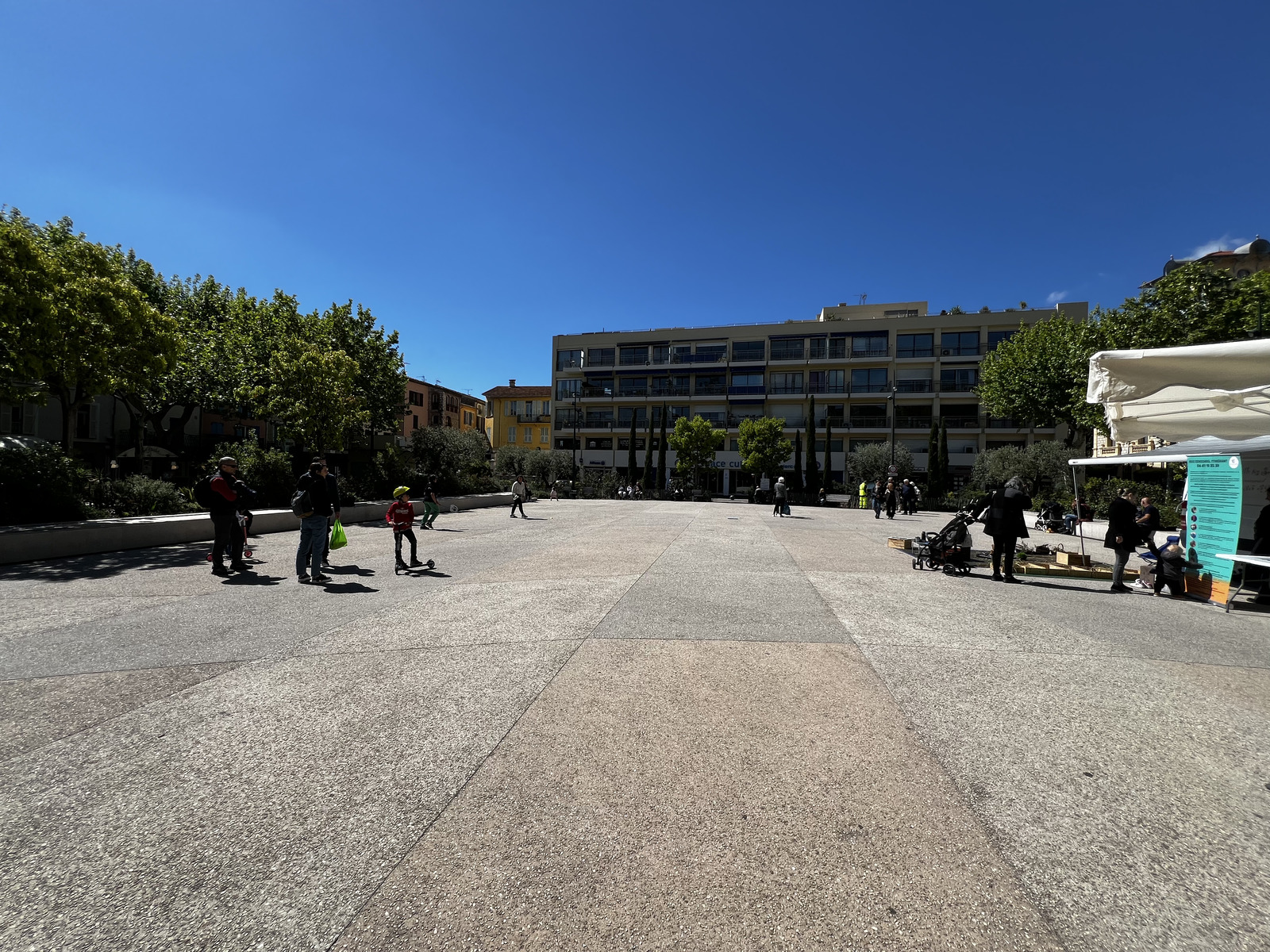 Picture France Vence 2024-04 17 - Sight Vence