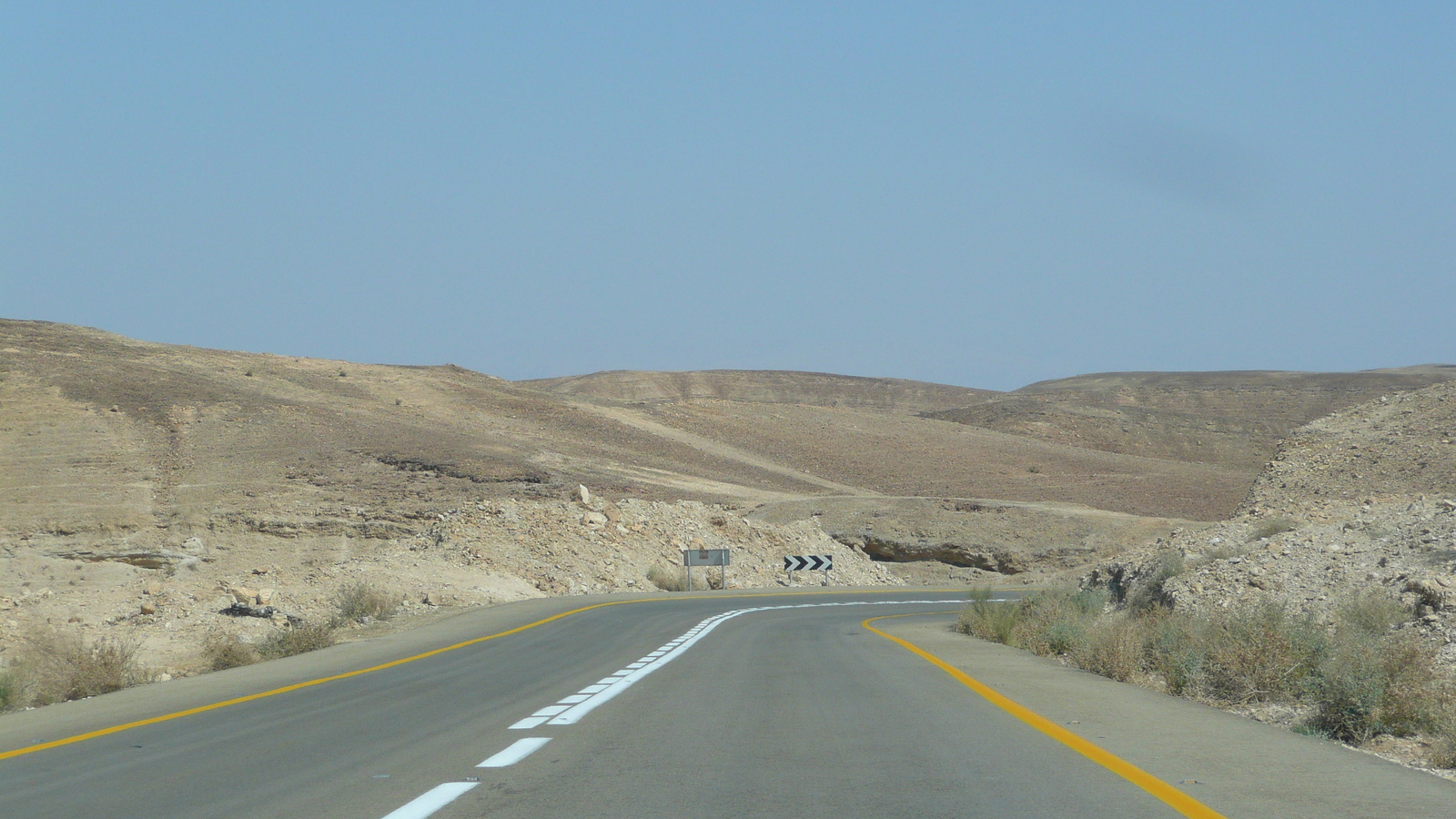 Picture Israel Arad to Dead Sea road 2007-06 63 - Perspective Arad to Dead Sea road