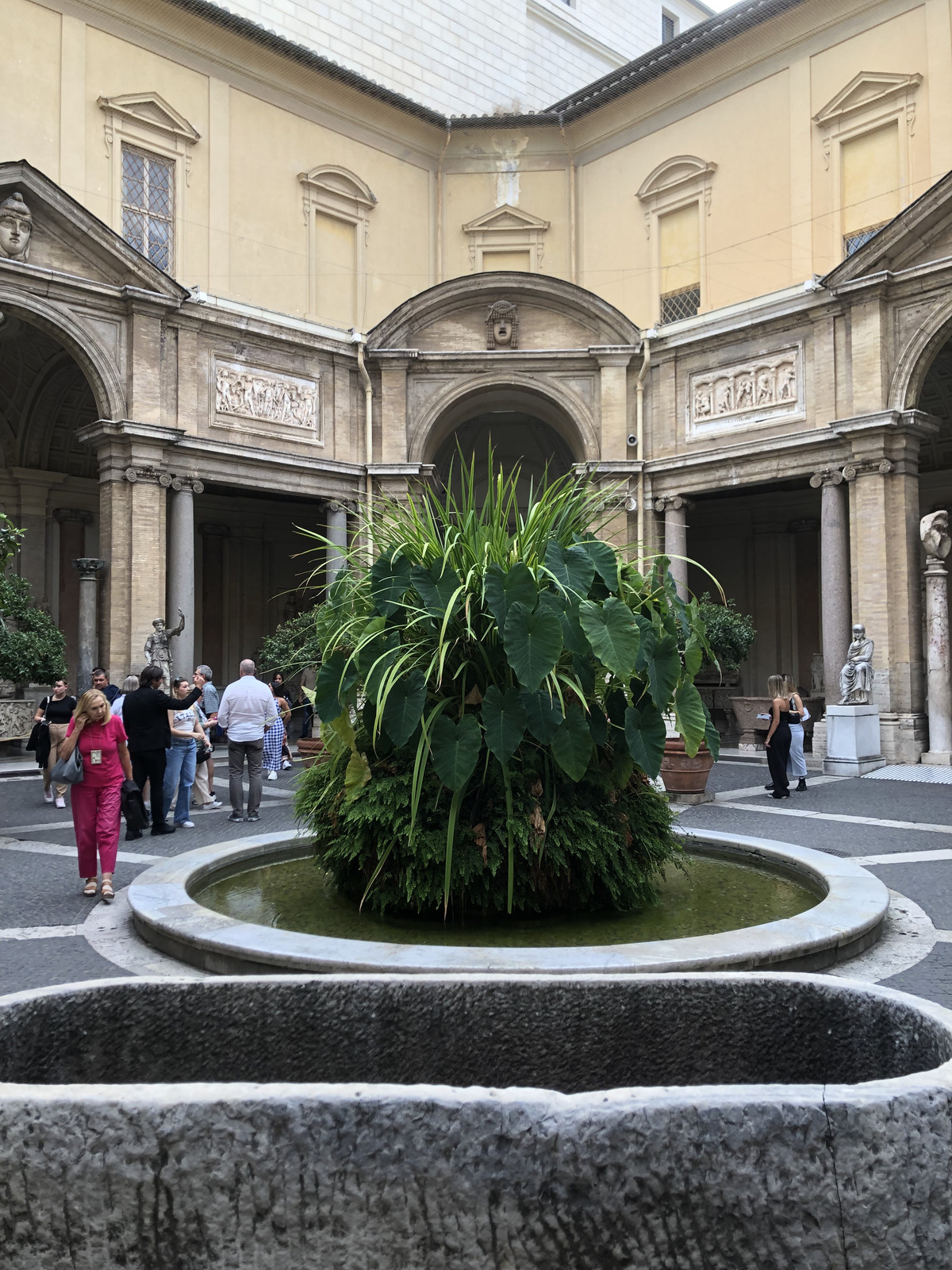 Picture Italy Rome Vatican Museum 2024-09 97 - Tourist Vatican Museum