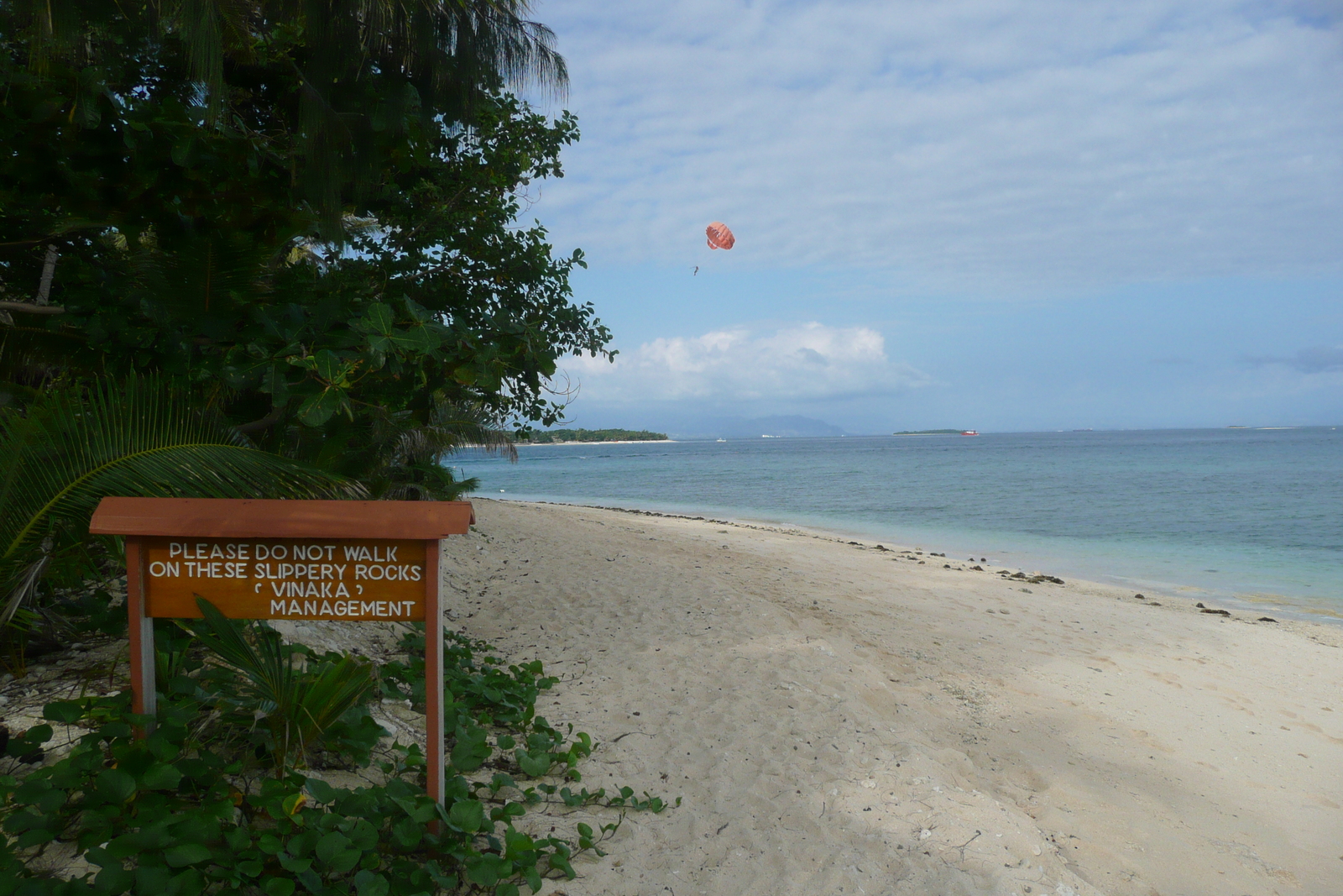 Picture Fiji Beachcomber Island 2010-05 9 - View Beachcomber Island