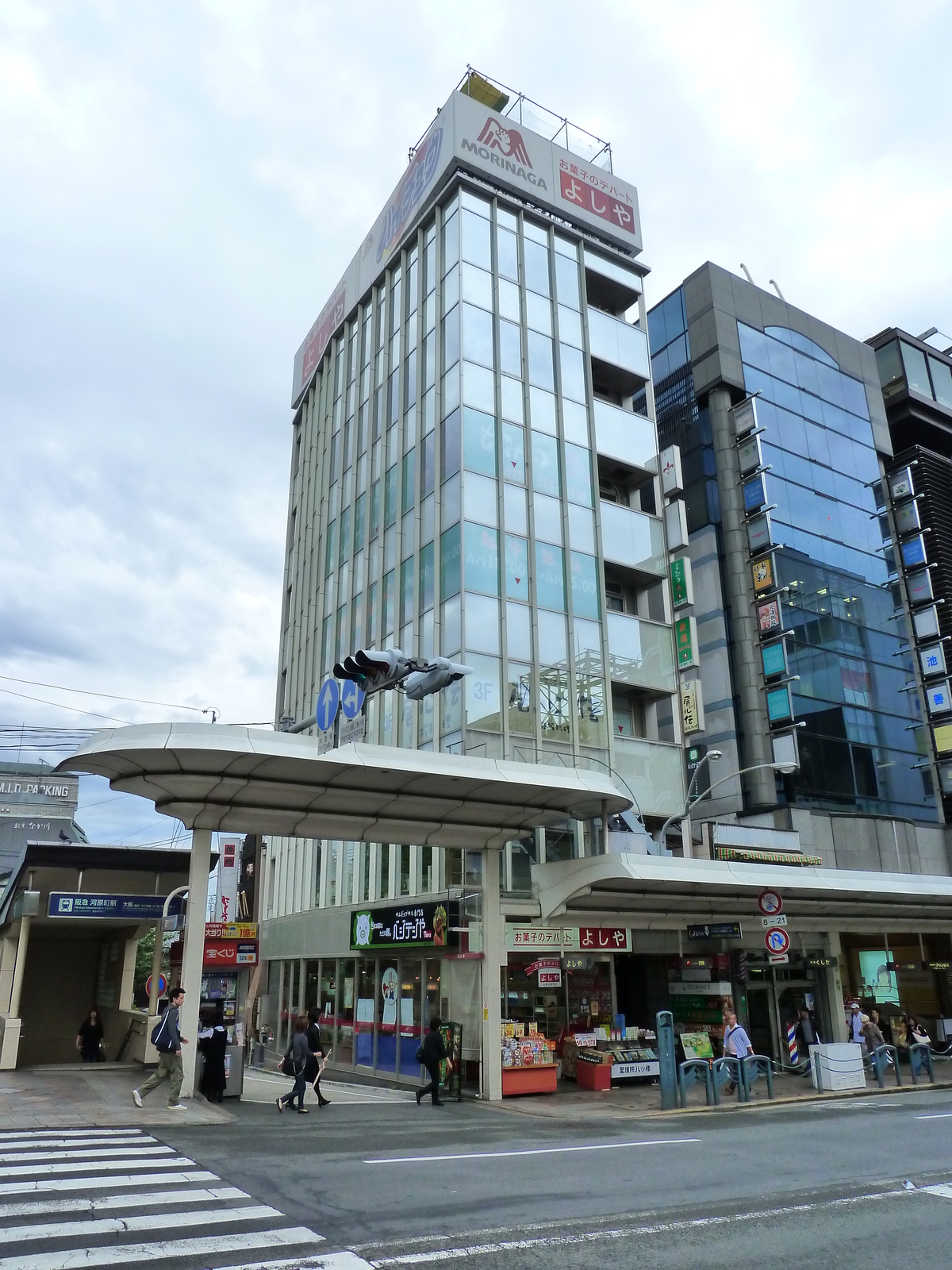 Picture Japan Kyoto Shijo dori 2010-06 0 - Photographer Shijo dori