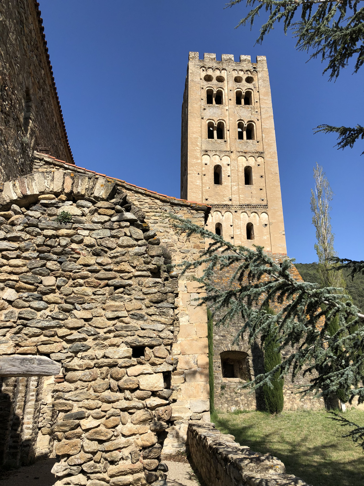 Picture France Abbaye Saint-Michel de Cuxa 2018-04 57 - Photos Abbaye Saint-Michel de Cuxa