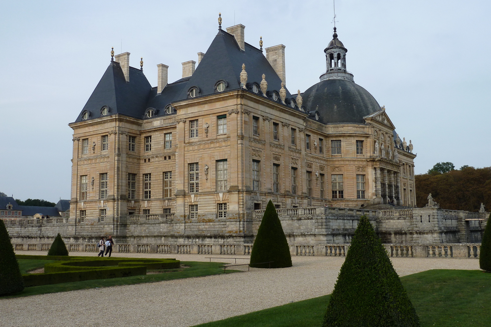 Picture France Vaux Le Vicomte Castle Vaux Le Vicomte Gardens 2010-09 21 - Car Rental Vaux Le Vicomte Gardens