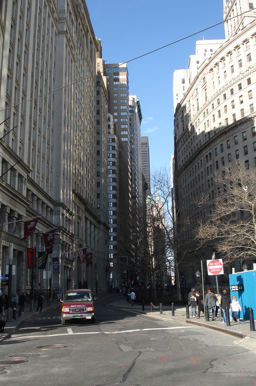 Picture United States New York Pearl Street 2006-03 23 - Trail Pearl Street