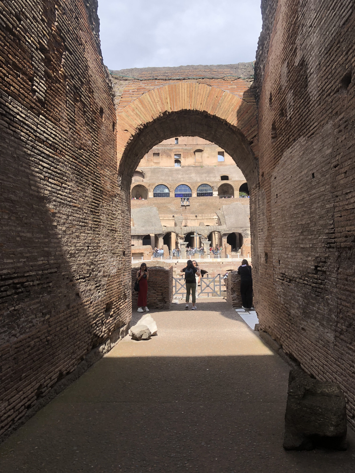 Picture Italy Rome The Colosseum 2024-09 42 - Store The Colosseum
