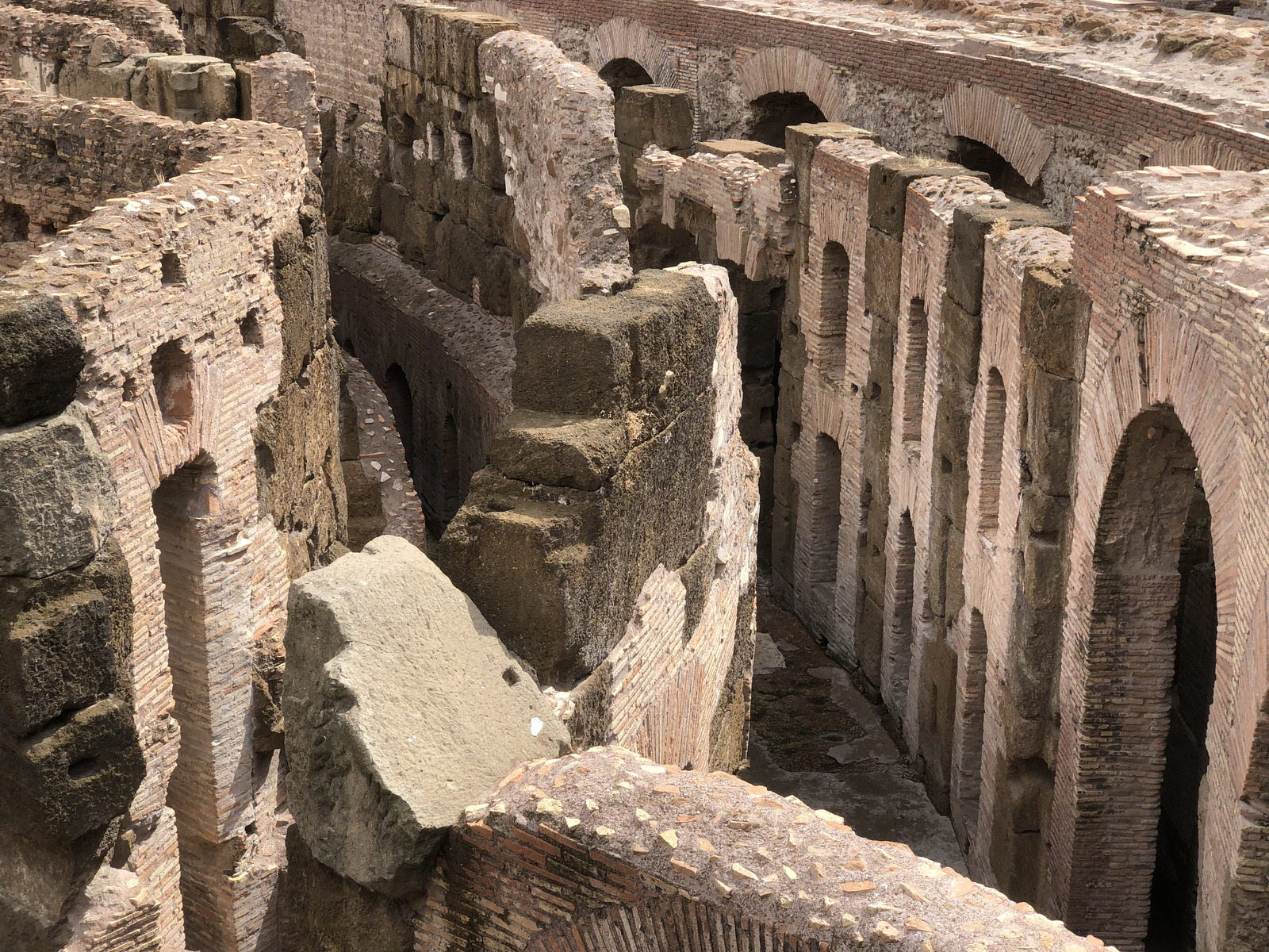 Picture Italy Rome The Colosseum 2024-09 29 - Sight The Colosseum