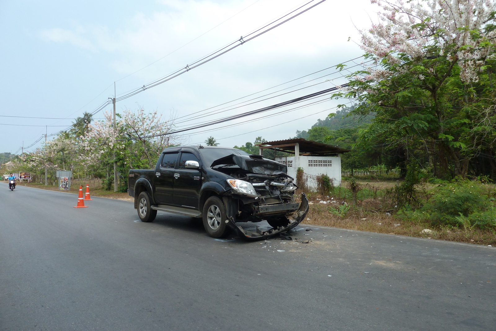 Picture Thailand Ko Chang Island road 2011-02 28 - Picture Island road