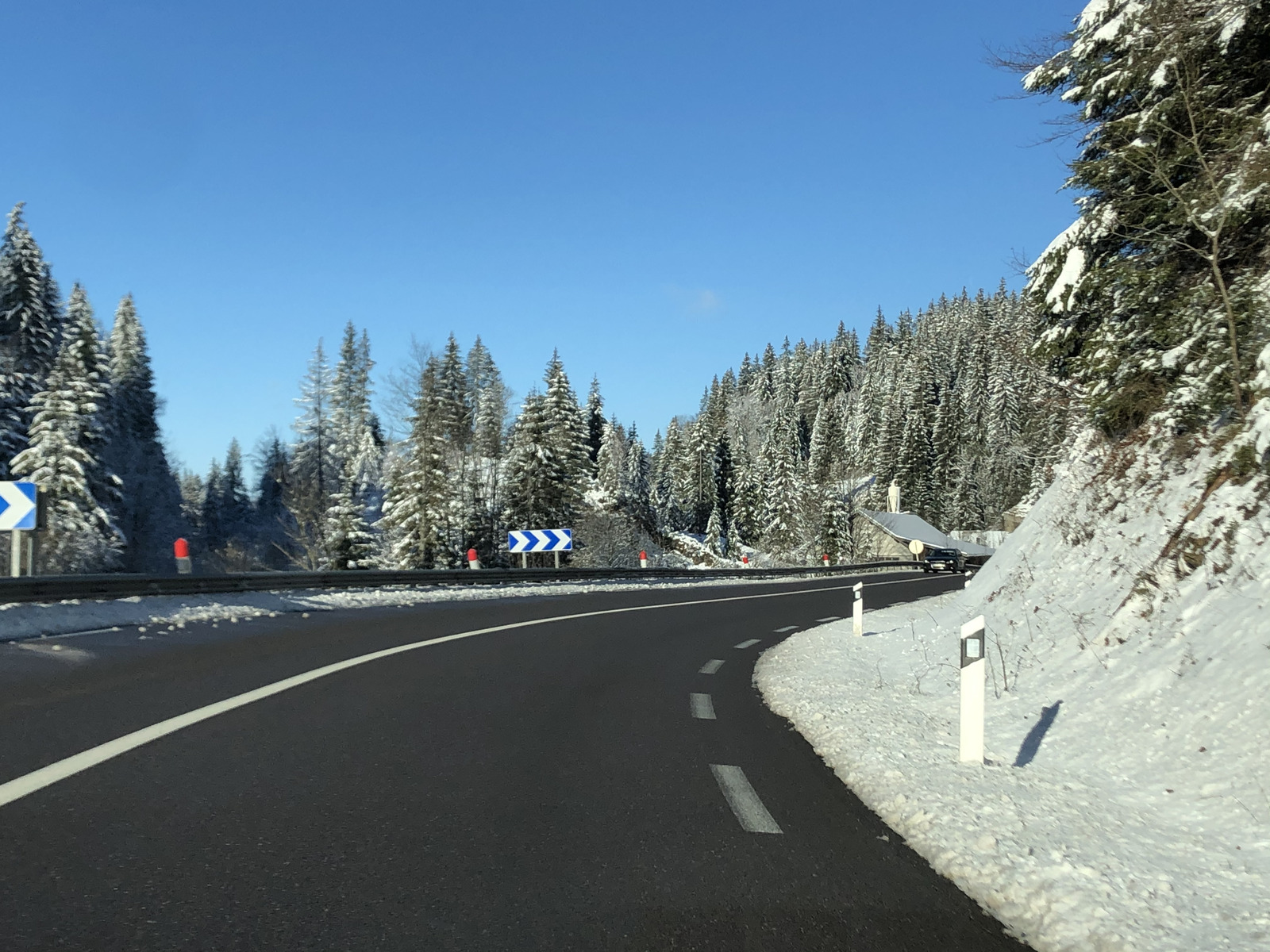 Picture Swiss Crans Montana 2020-12 19 - Sight Crans Montana
