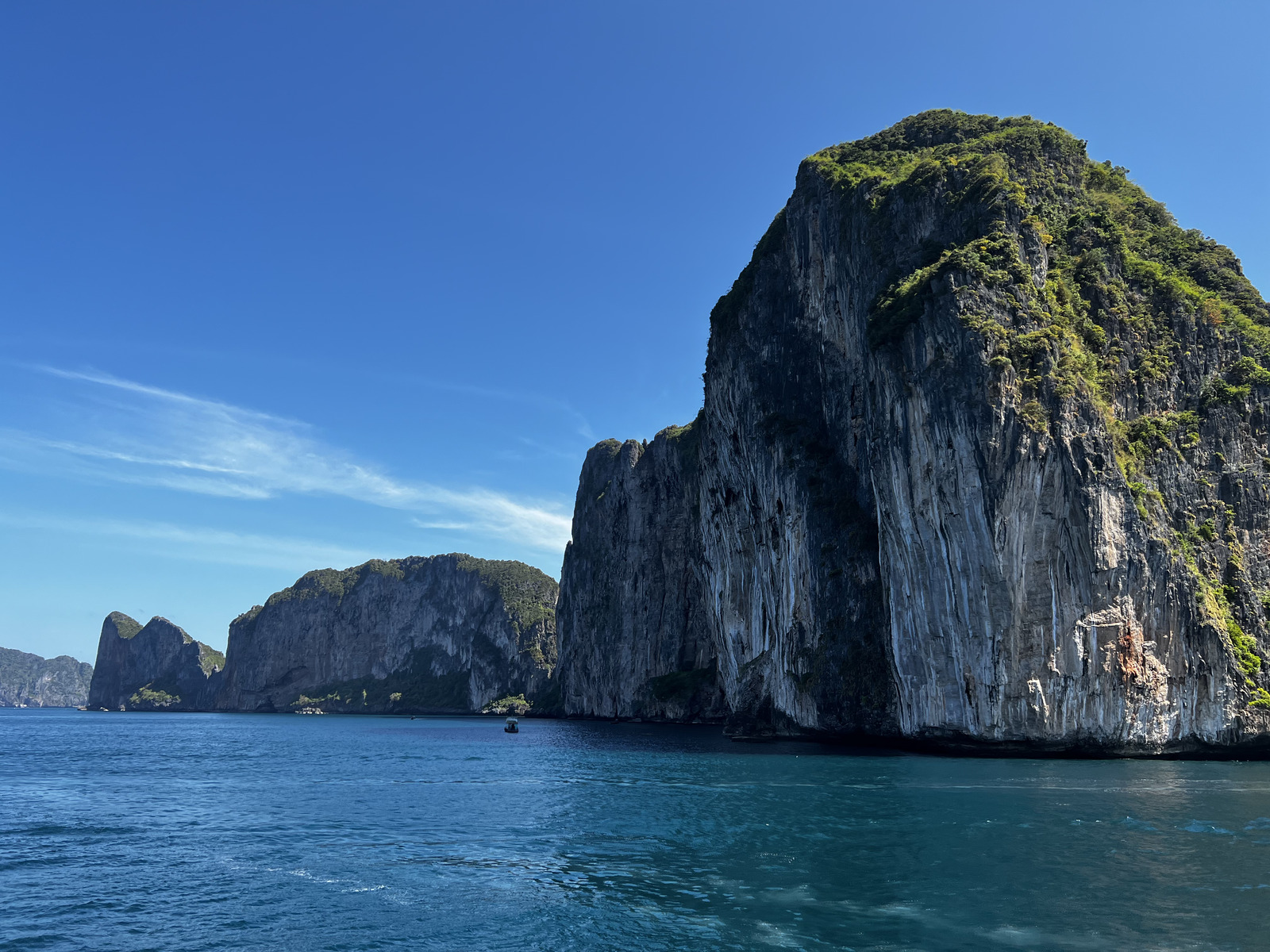 Picture Thailand Phuket to Ko Phi Phi Ferry 2021-12 38 - Journey Phuket to Ko Phi Phi Ferry