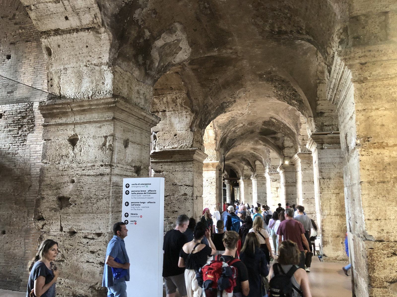 Picture Italy Rome The Colosseum 2024-09 17 - Photo The Colosseum