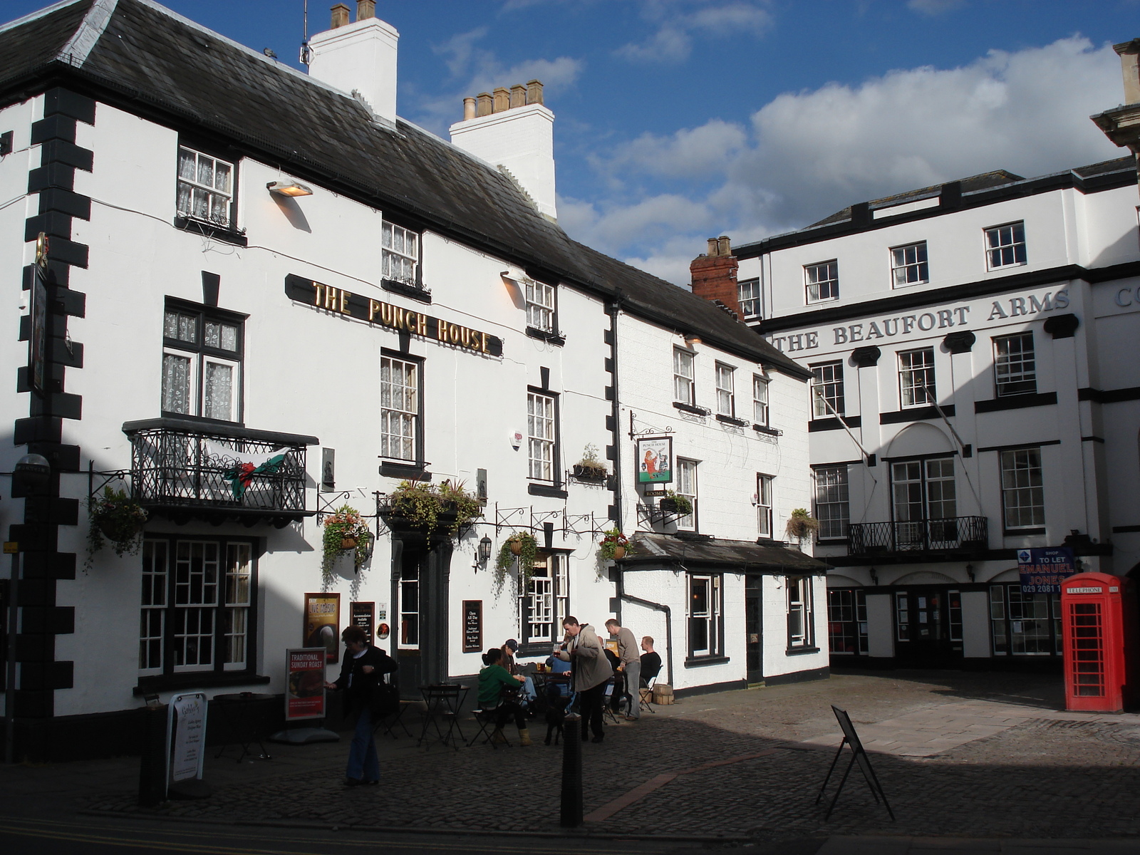 Picture United Kingdom Monmouth 2006-05 13 - Flights Monmouth