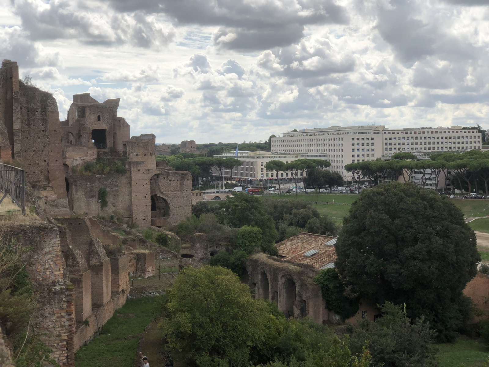 Picture Italy Rome Roman Forum 2024-09 38 - Perspective Roman Forum
