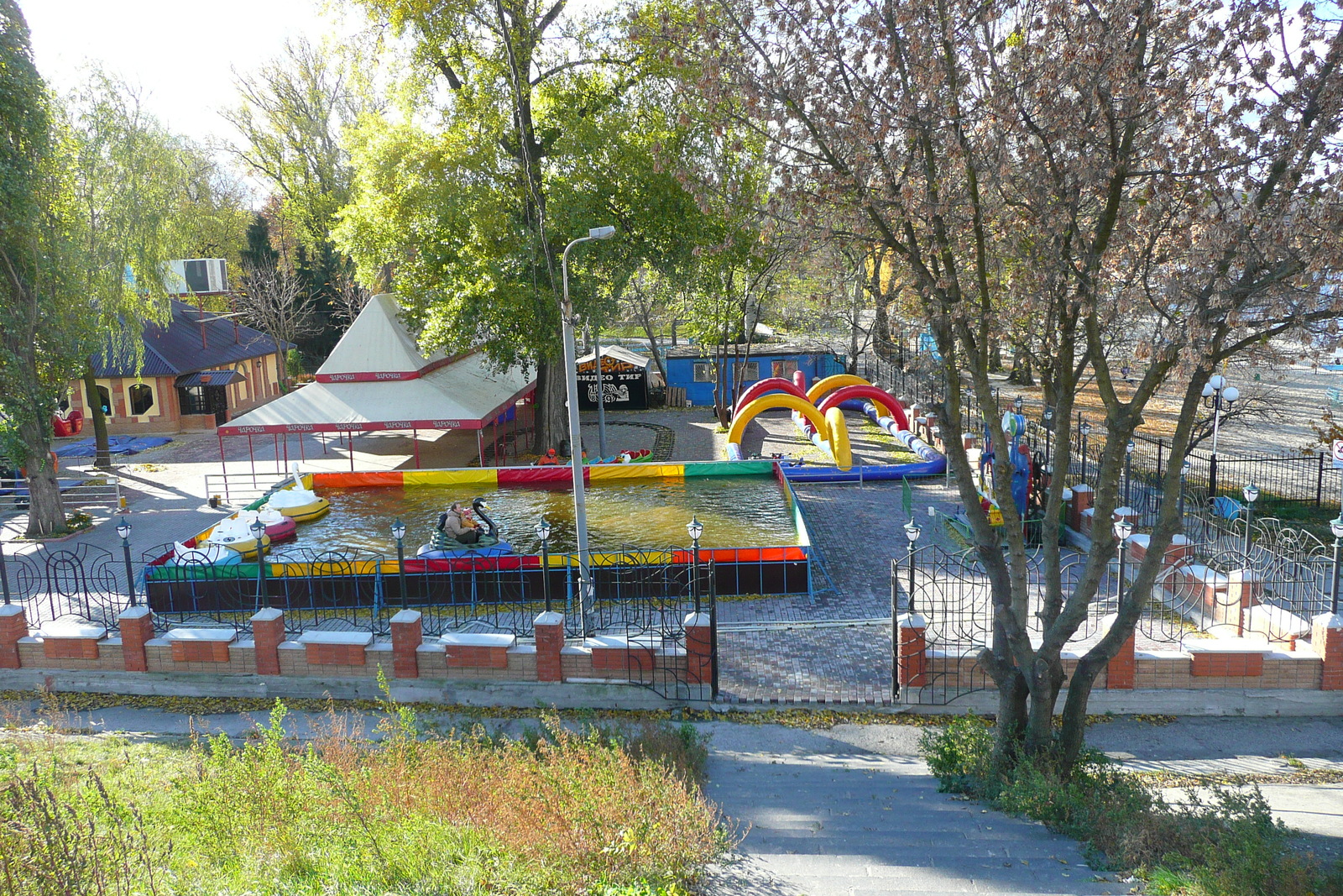 Picture Ukraine Kiev Hydropark 2007-11 58 - Tourist Hydropark