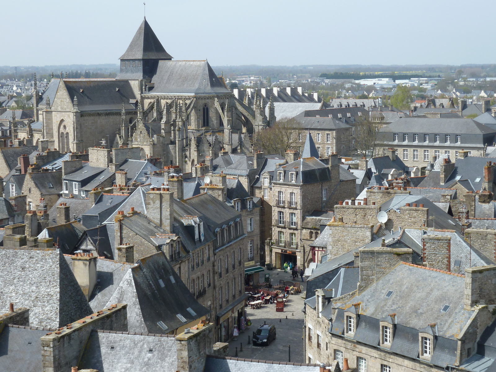Picture France Dinan Dinan clock tower 2010-04 24 - Photographer Dinan clock tower