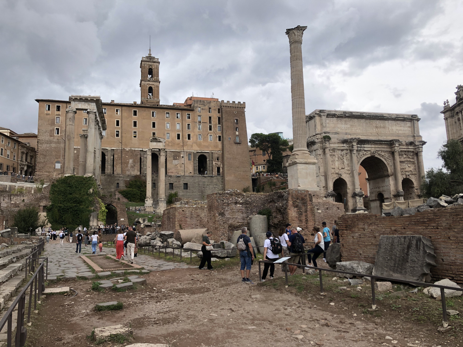 Picture Italy Rome Roman Forum 2024-09 24 - Perspective Roman Forum