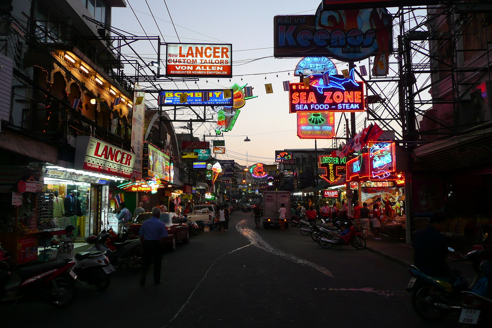 Picture Thailand Pattaya Walking Street 2008-01 7 - Car Rental Walking Street