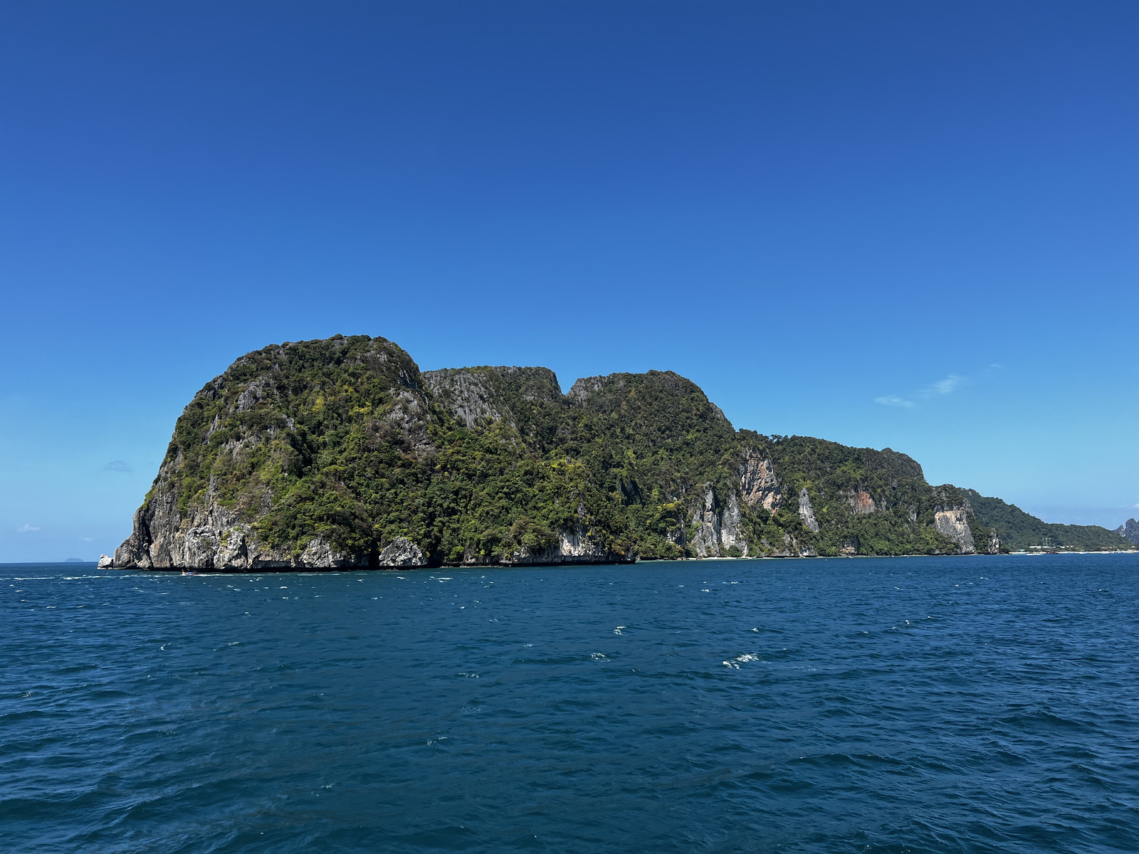 Picture Thailand Phuket to Ko Phi Phi Ferry 2021-12 130 - Road Map Phuket to Ko Phi Phi Ferry