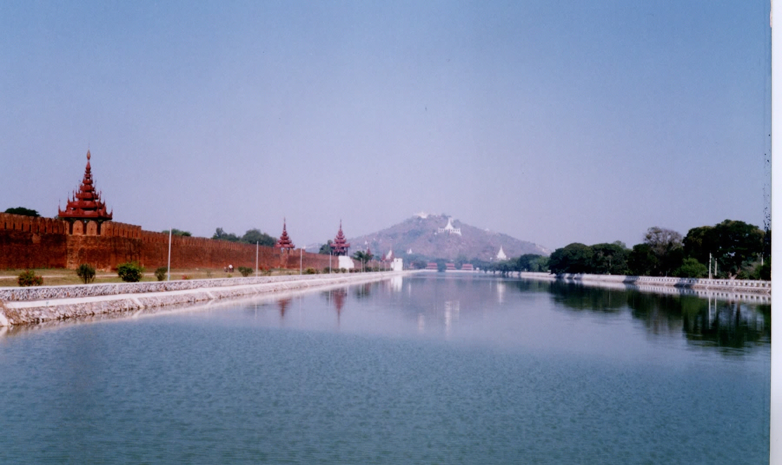 Picture Myanmar Mandalay 1998-01 7 - Sightseeing Mandalay