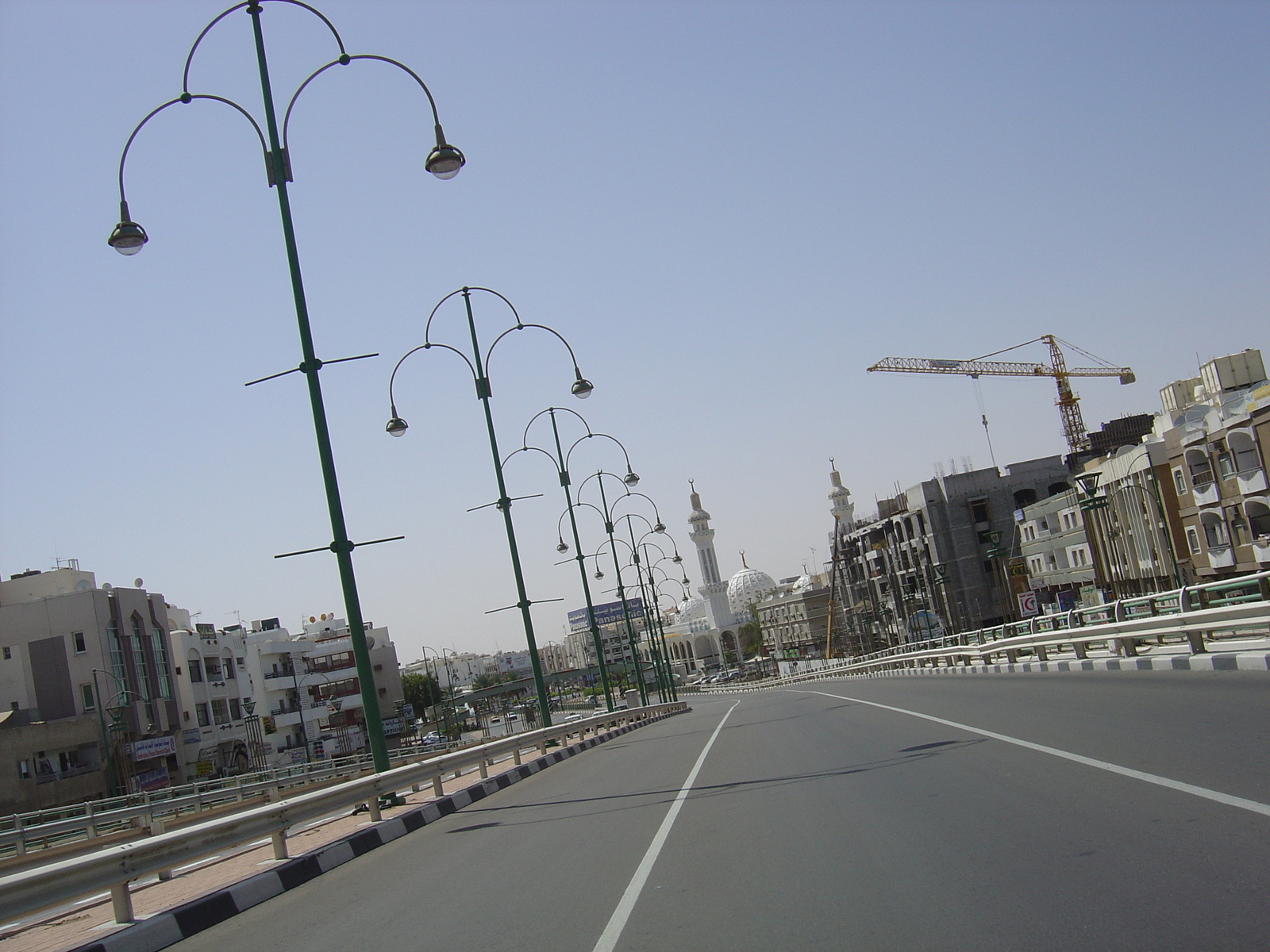 Picture United Arab Emirates Al Ain 2005-03 56 - Car Al Ain