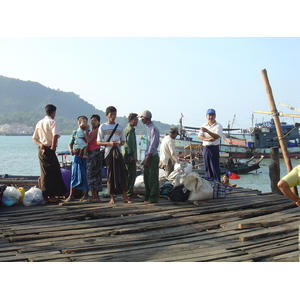 Picture Myanmar Myeik (Mergui) 2005-01 29 - Photographers Myeik (Mergui)