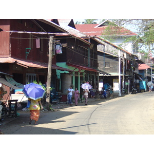 Picture Myanmar Myeik (Mergui) 2005-01 17 - Perspective Myeik (Mergui)