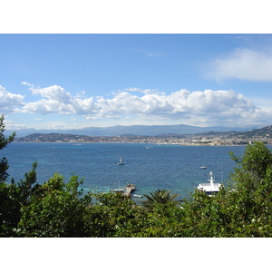 Picture France Cannes Sainte Marguerite 2004-05 35 - Perspective Sainte Marguerite