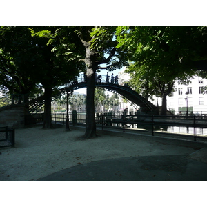 Picture France Paris Canal St Martin 2007-08 31 - Perspective Canal St Martin