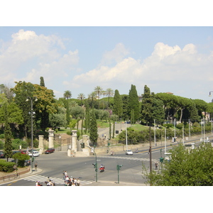 Picture Italy Rome 2002-07 13 - Shopping Mall Rome