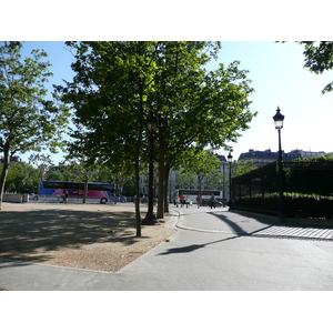 Picture France Paris Etoile and Arc de Triomphe 2007-05 161 - Road Etoile and Arc de Triomphe