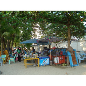 Picture Thailand Pattaya Dongtan beach 2008-01 11 - Road Dongtan beach